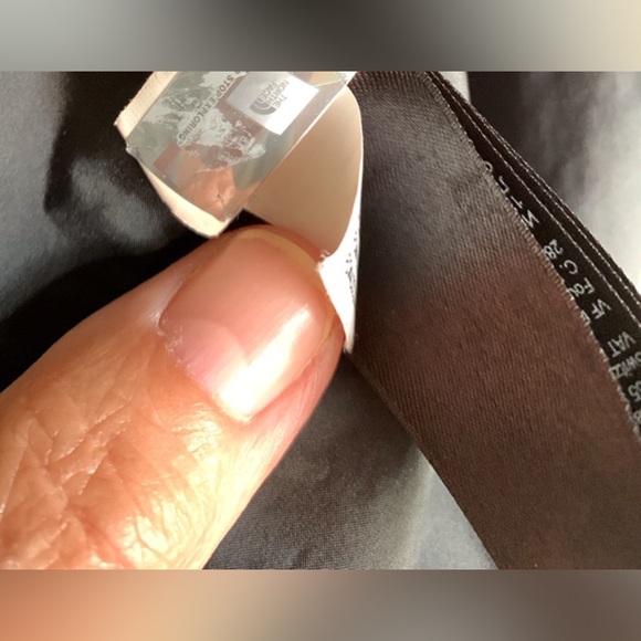 THE NORTH FACE Women’s Running Rain Jacket - Picture 8 of 12